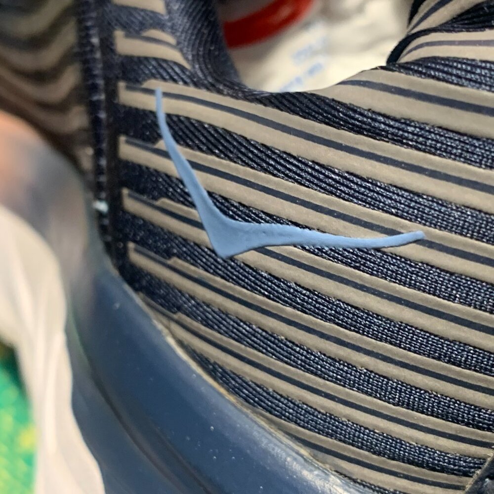 Women's Size 8.5 HOKA One One "Bondi 6" Athletic Shoes Navy Blue w/ Peach Trim - Picture 5 of 11